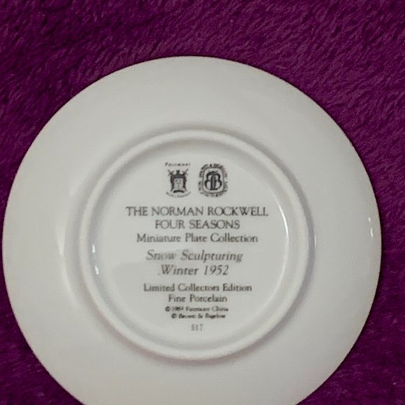 517 Snow Sculpturing - Norman Rockwell Four Seasons Miniature Plate Collection - Picture 2 of 5